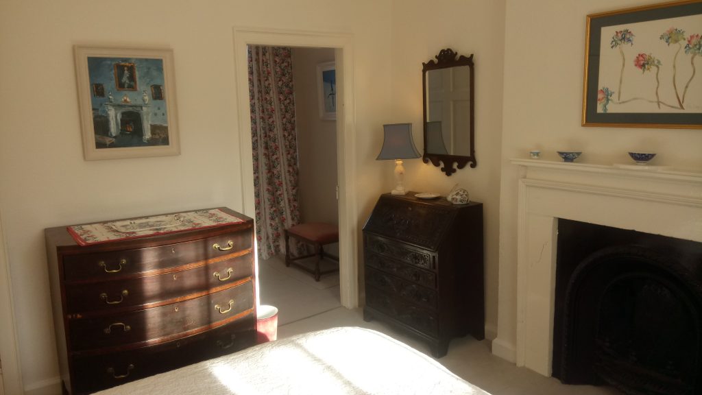 Rose Cottage King Bedroom6 ©Duns Castle